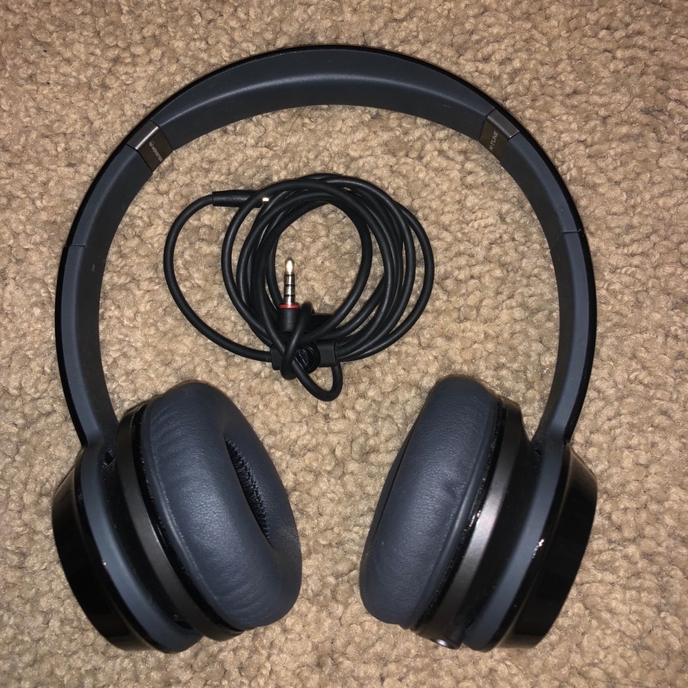 **SOLD** Monster NCredible Headphones
